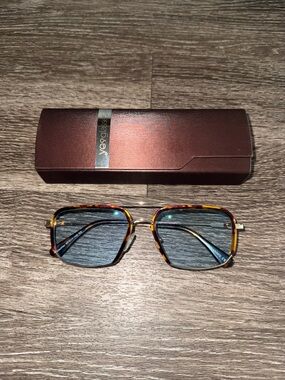 Custom blue tinted gold/tortoise shell frames